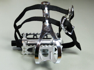 Retro Bicycle Pedals with Retro Toe Clips with Double Strap