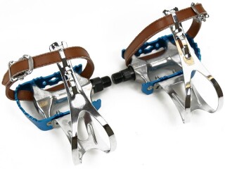 Blue Race Bicycle Pedals with Retro Toe Clips with Single Leather Straps